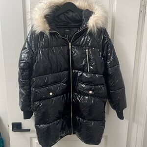 Forever 21  Black Glossy -Faux Fur Hooded Puffer Jacket